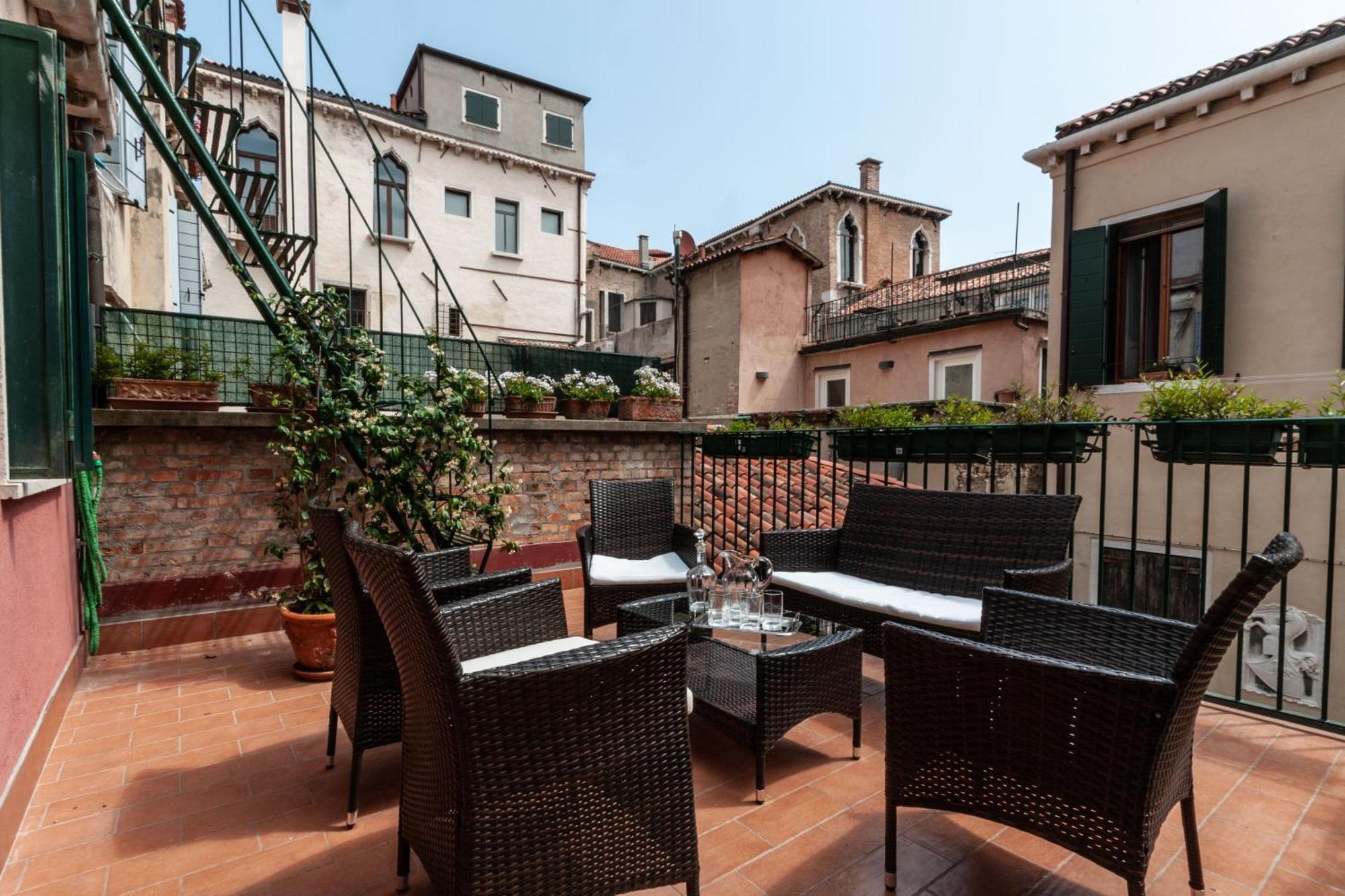San Marco Luxury Apartments Muneghe Венеция Екстериор снимка